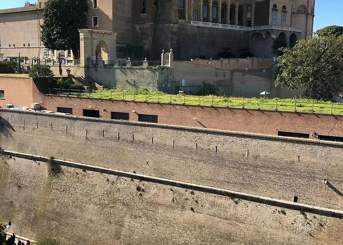 Gasthuis Museum Day Vatican 4*